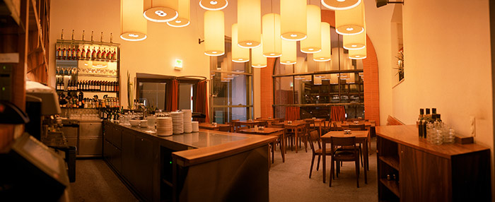Cafe Restaurant HALLE